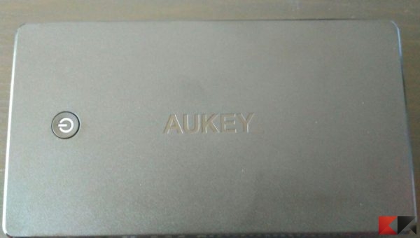 aukey-20000mah-4
