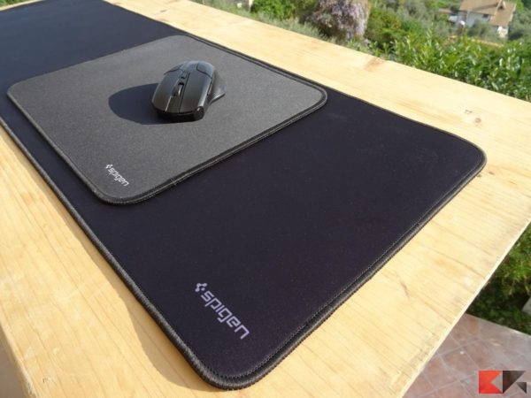 Spigen A103 gaming mouse pad tappetino