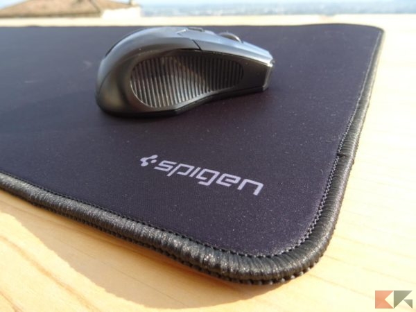 Spigen A103 gaming mouse pad tappetino