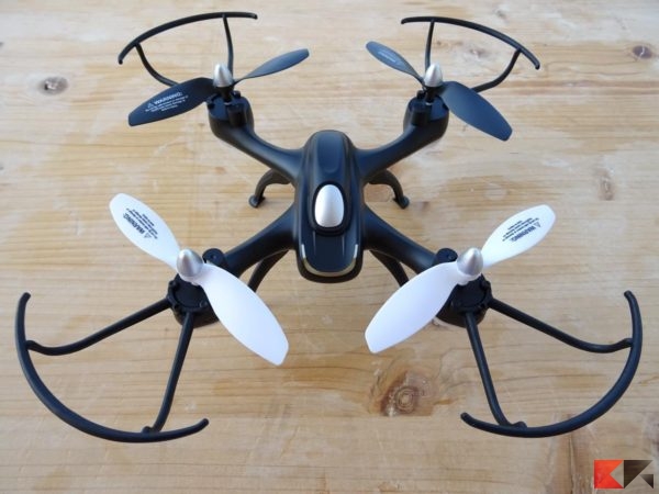 Eachine E33C Vanguard drone quadricottero