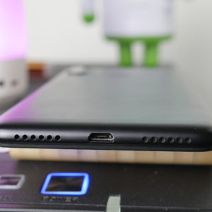 Xiaomi Redmi Note 6 Pro design
