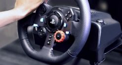 Come collegare il volante alla PS4