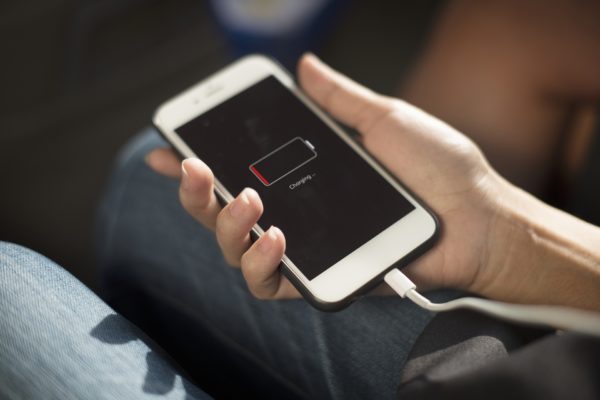 Come non rovinare la batteria dell'iPhone -Quando mettere in carica iPhone