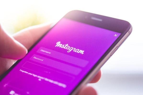 Instagram: come sbloccare maschere e filtri nascosti