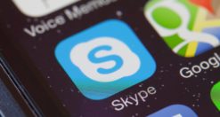 Come programmare una call di gruppo su Skype