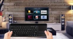 Come collegare una tastiera wireless a Smart TV