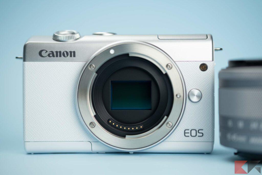 Canon Mirrorless EOS M200