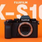 Recensione Fujifilm X-S10